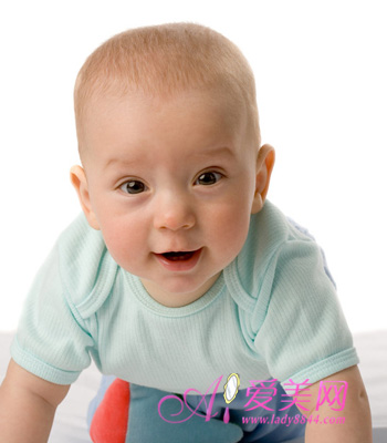 别 幼儿急疹有特征(组图)-幼儿急疹,疹子,发疹性