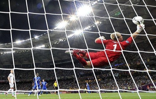 欧洲杯27场终见0比0 45脚射门绝无冷场时刻-射