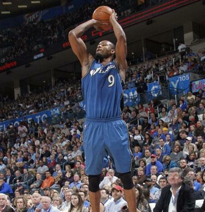 热火追阿伦不利瞄准刘易斯 -刘易斯,热火,合同