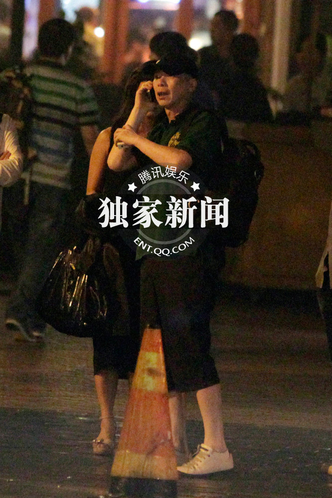 冯小刚与<em>美女</em>贴面 徐帆带女儿独享天伦-冯小刚