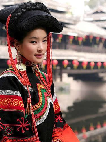 娶个姑娘难 <em>少数</em>民族奇异婚俗(图)-<em>少数</em>民族,娘