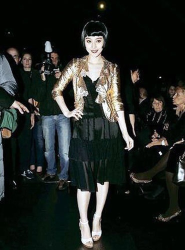 范冰冰透视装盘点曾被疑不穿内裤(图)-范冰冰,