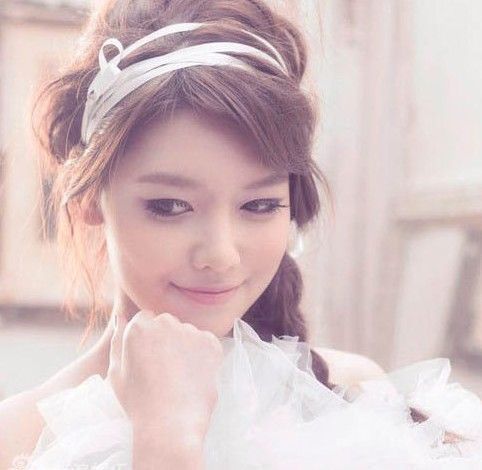 韩国可爱甜美新娘发型(组图)-新娘发型,发髻,韩