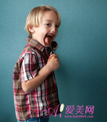 亲子小游戏 帮助宝宝巧练平衡力(组图)-复合动