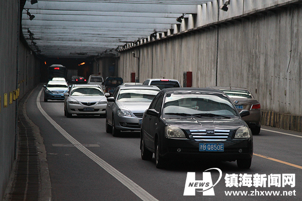 甬江隧道提速首日多数司机驾驶感觉更顺畅