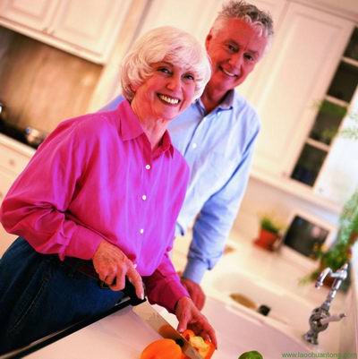 老人贫血或为大病征兆(图)-痔疮出血,大病,老人