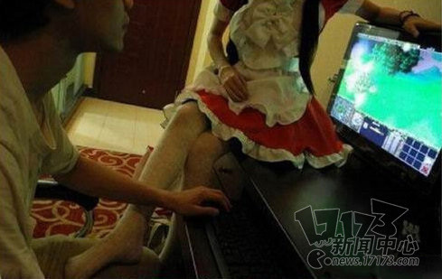 侣的游戏姿势大搜罗-情侣,玩游戏,单身,<em>妹子</em>,女