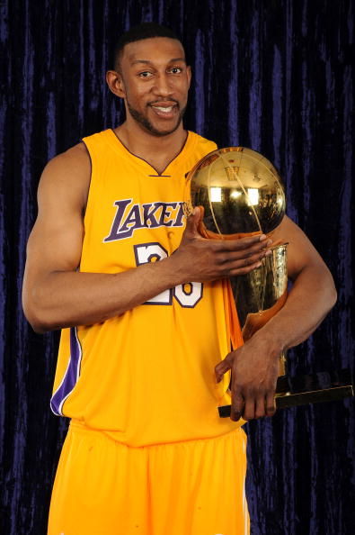 青岛再签暴力内线辅佐麦蒂 曾随湖人两夺NBA