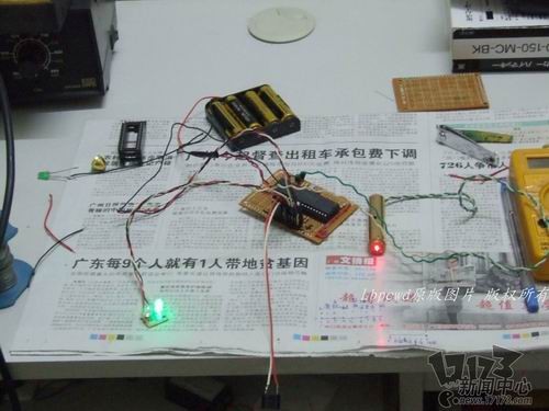 再也不用打野战!牛人DIY真人CS激光对战系统