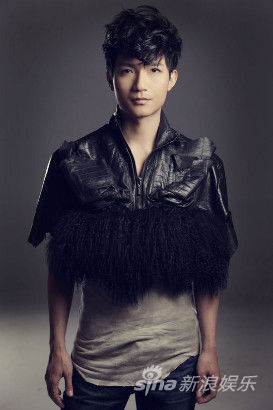 央视新锐歌手公布曲目 经典翻唱献圣诞厚礼-翻