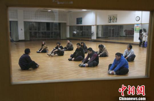 杭州一高校开设减肥班 称测试不达标将影响毕