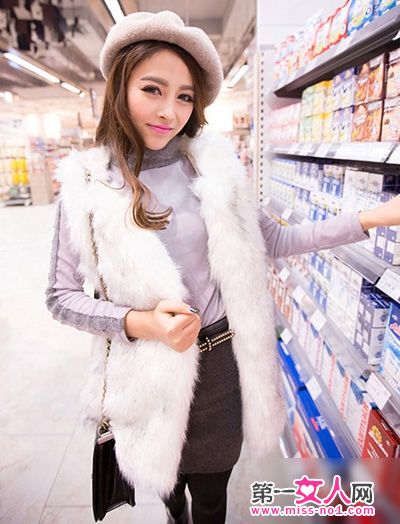 新感觉-穿衣搭配,下身,混搭,穿黑色,长筒靴,<em>YY</em>-中