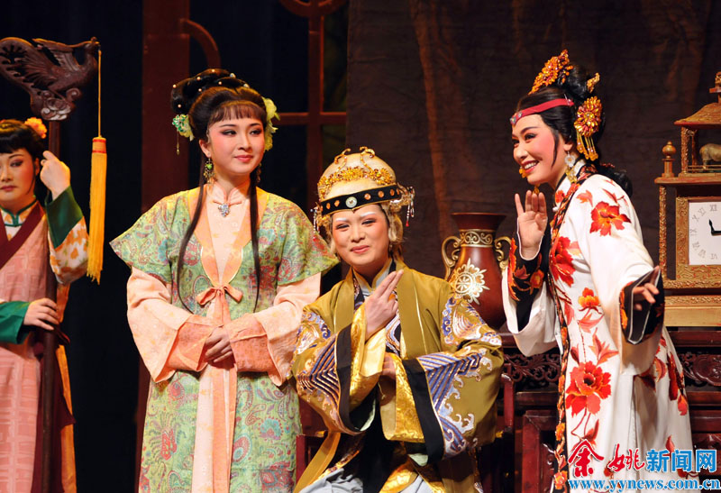 小百花越剧团来姚表演