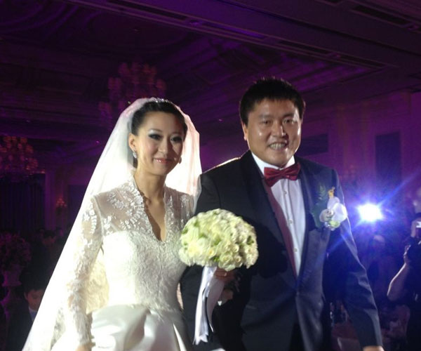 孙杨女友因旷工被开除? 国航:空乘太多很难查