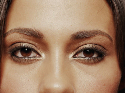 脸部黑头隐藏的身体大问题(图)-黑头粉刺,消化