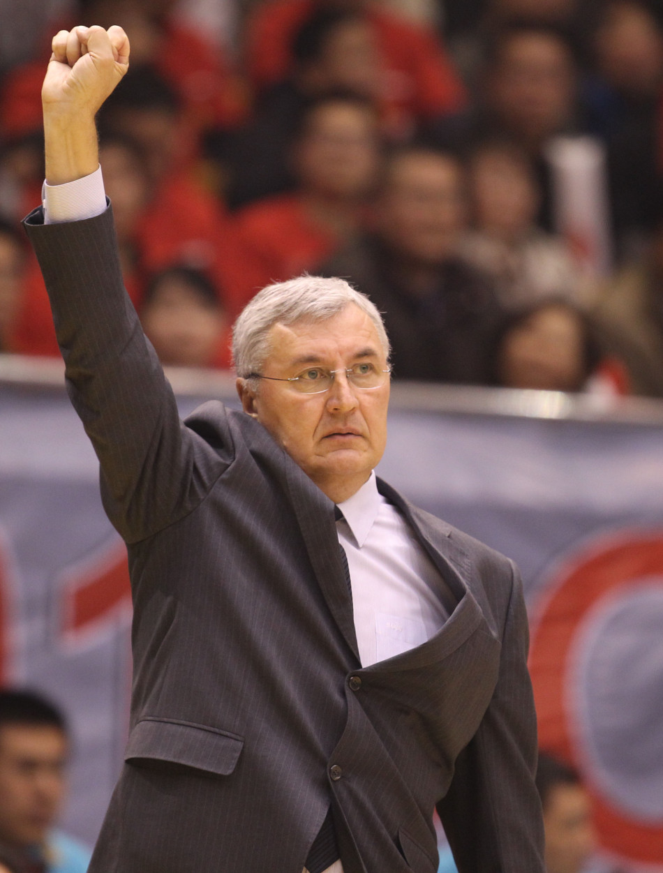 总决赛-山东主场负广东0比1落后 易建联17分1