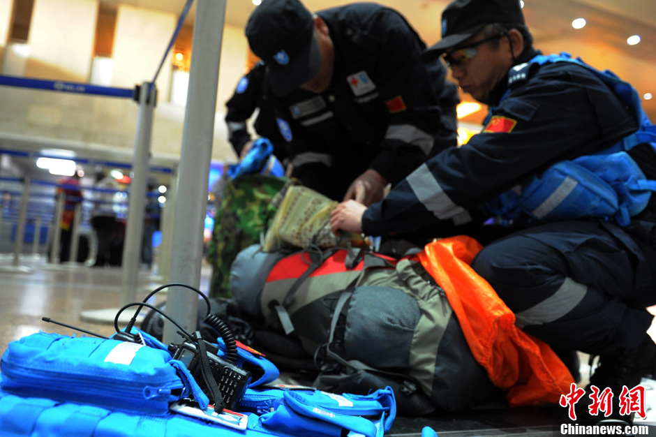 ��ͨ���������ߣ���Ԯ��Աͽ��ͨ������·��