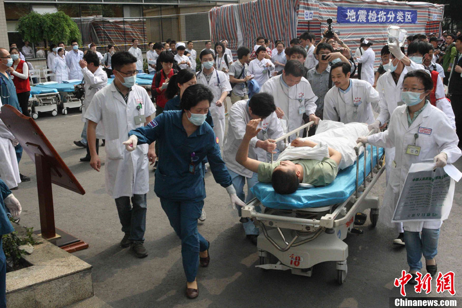 ��ͨ���������ߣ���Ԯ��Աͽ��ͨ������·��