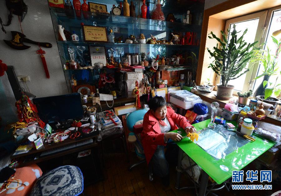 中国梦 我的梦:肢残教师编织“助残梦”