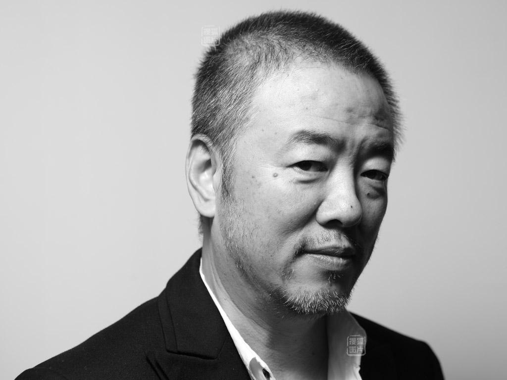 韩家英:著名设计师,探索中国平面设计的独有语境的