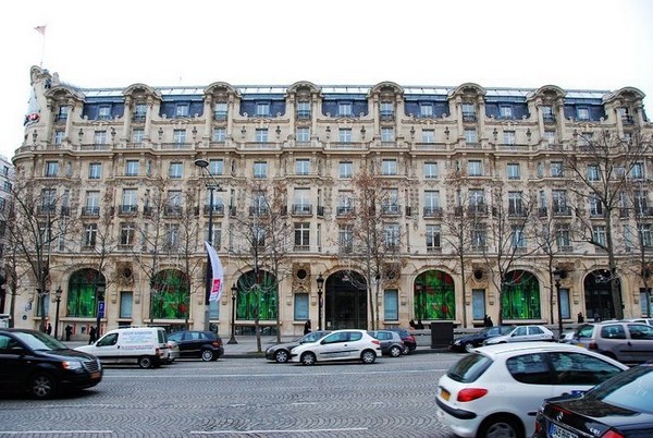 购物巴黎+香榭丽舍大街寻觅法国的味道