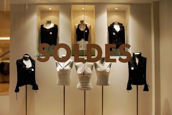 购物巴黎 香榭丽舍大街寻觅法国的味道-行摄资