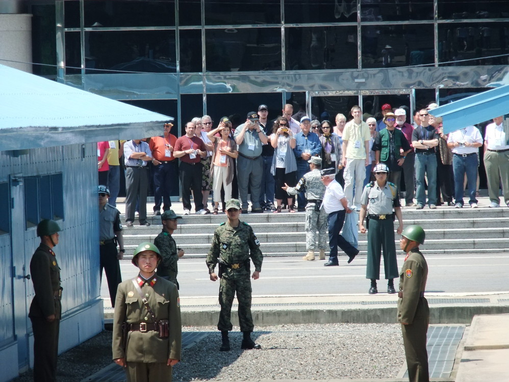 驴友朝鲜见闻 看平壤的现代化休闲啥样
