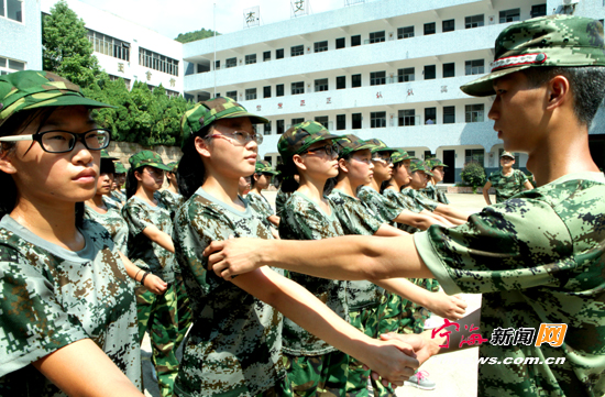 三职高强化新生训练-新生,职业中学,官兵们,中