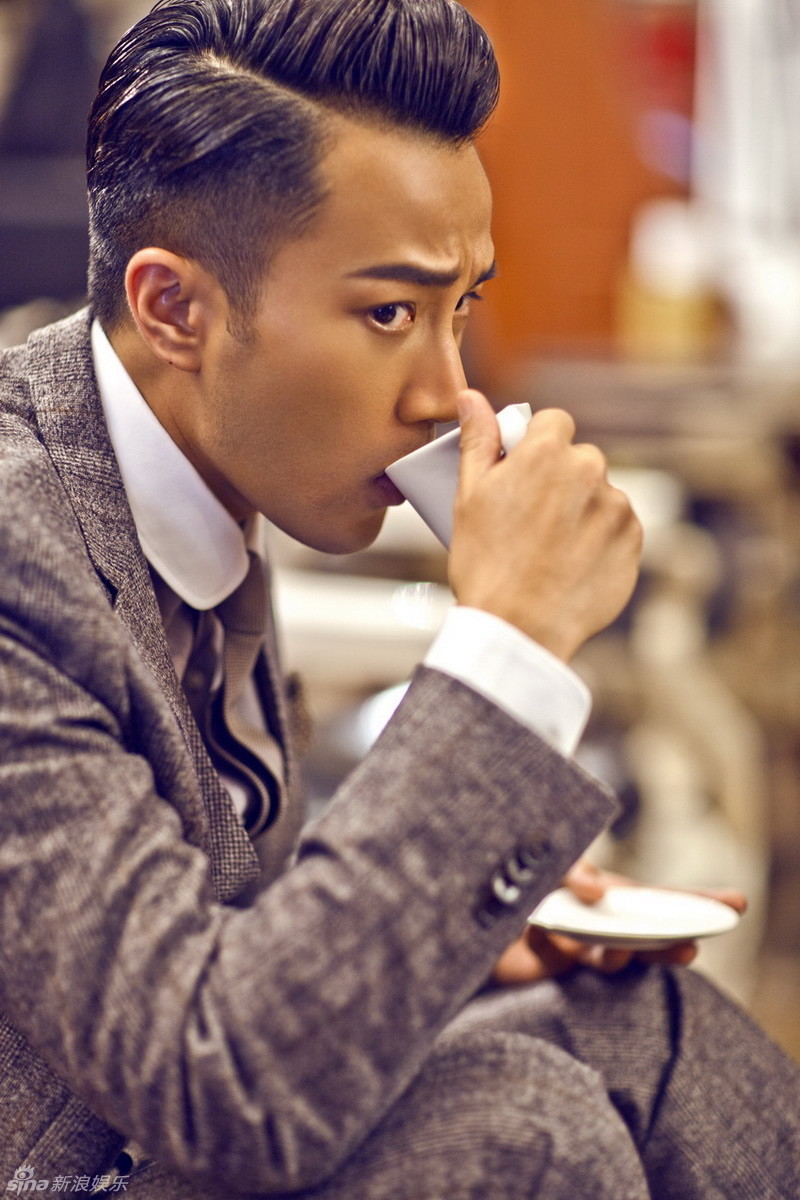刘恺威拍摄复古写真再现老上海绅士<em>迷情</em>-刘恺