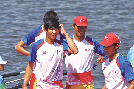 全运会赛艇比赛结束 宁波运动员朱自强丁延洁