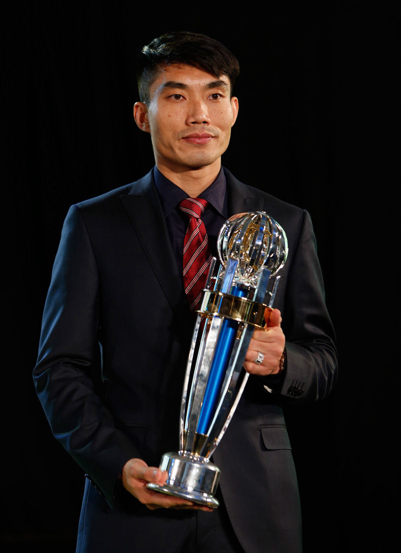 亚足联颁奖礼-郑智荣膺亚洲足球先生 中国揽五