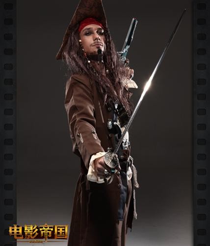 外模演绎《电影帝国》超级英雄 性感造型曝光