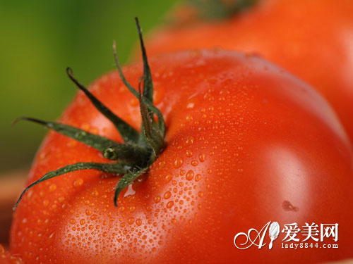 黄瓜敷脸惹来皱纹 蔬果敷脸会毁容-西红柿,橄榄