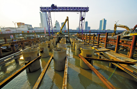 新江桥主桥墩桩基施工完成-主桥墩,建工程,据介