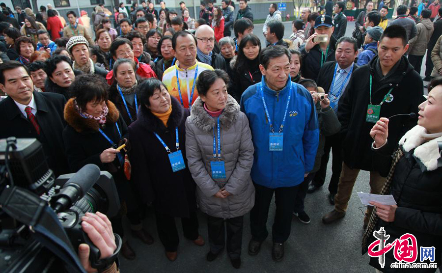 南京市委大院首次开放 书记迎客