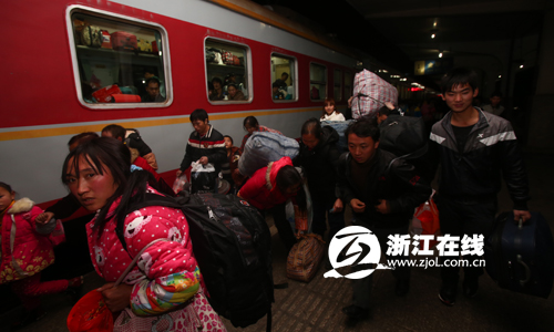 浙江春运交通安全执法站明日启动 高速除夕不