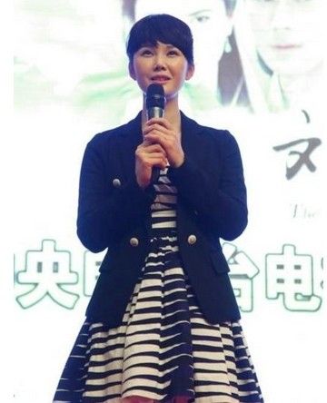 宋祖英25岁亲<em>妹妹</em>亮相 清秀神似<em>姐姐</em>-宋祖英,新
