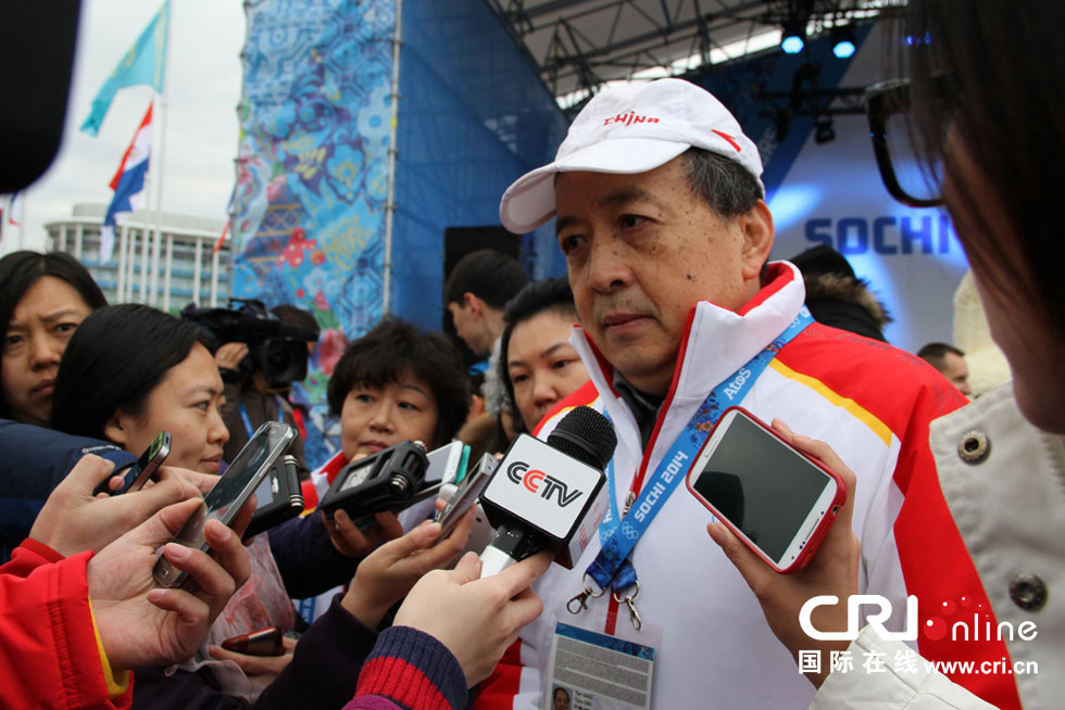 ���»��й�������������ʽ�ڰ��˴����(������ͼ)