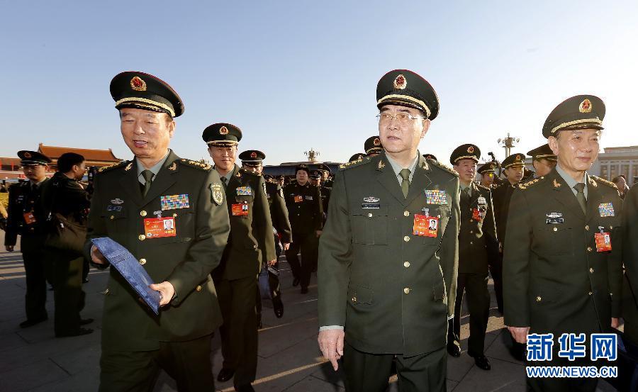 �����˴�Ļ�����ִ��찲�Ź㳡