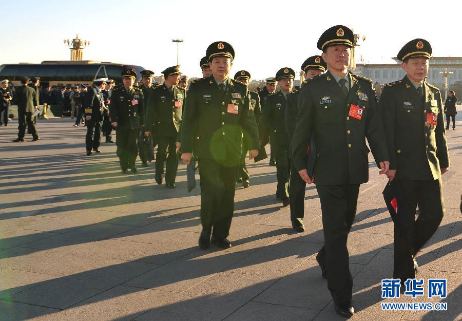 �����˴�Ļ�����ִ��찲�Ź㳡