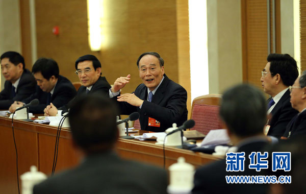 习近平等参加代表团审议