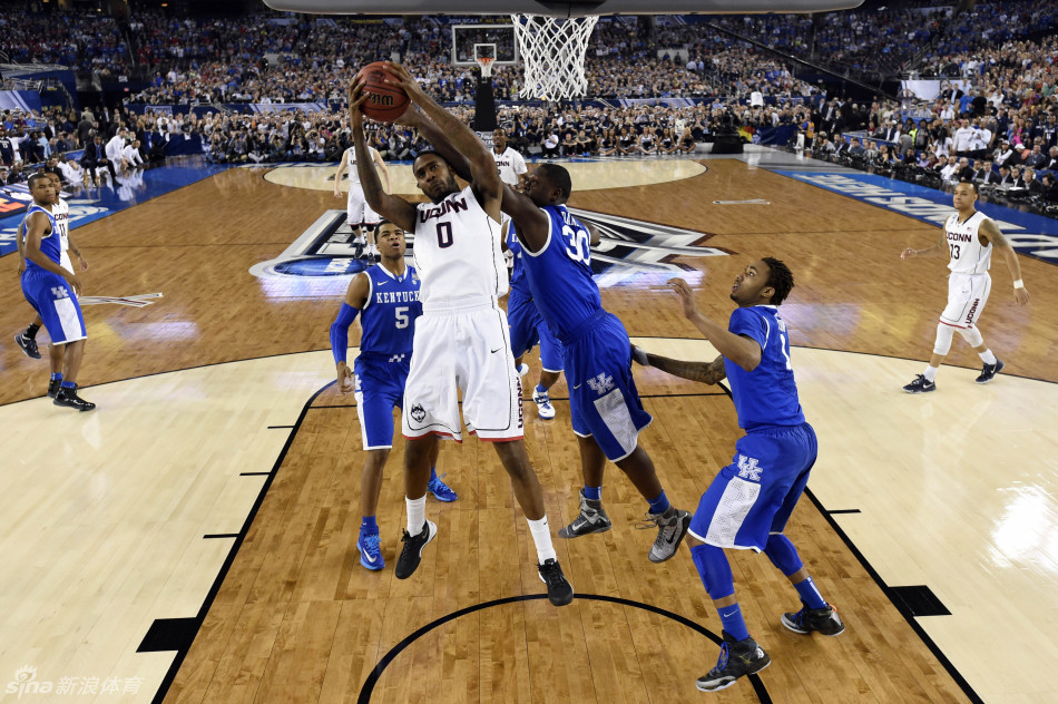 2014年NCAA总决赛:康涅狄格大学夺冠 肯塔基