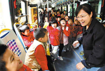道路安全课搬进幼儿园
