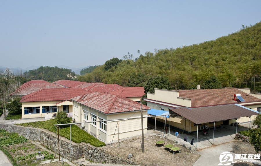 15��ҽ�ƶ��ػ�����ʮ���꣨��ͼ��