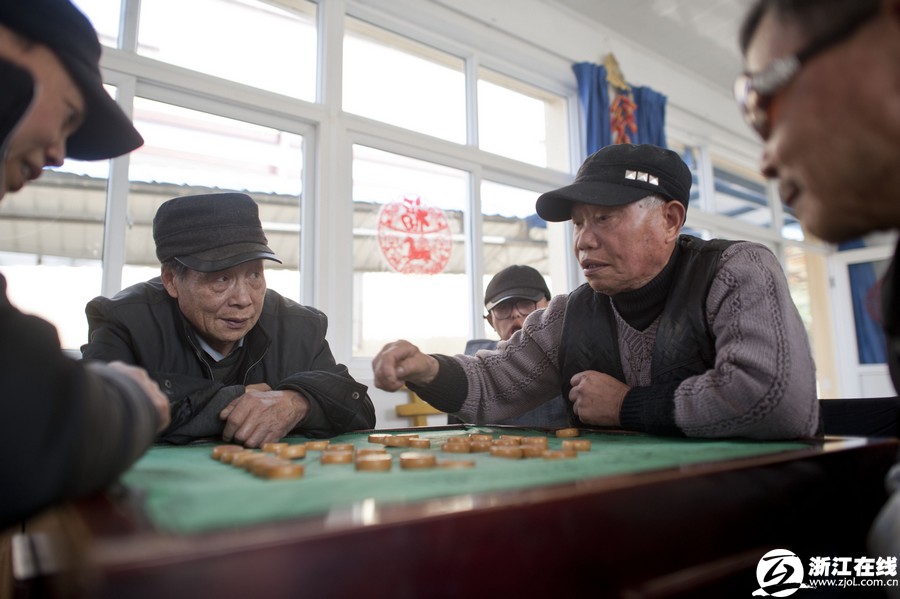 15��ҽ�ƶ��ػ�����ʮ���꣨��ͼ��