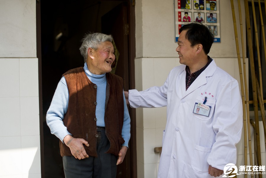 15��ҽ�ƶ��ػ�����ʮ���꣨��ͼ��