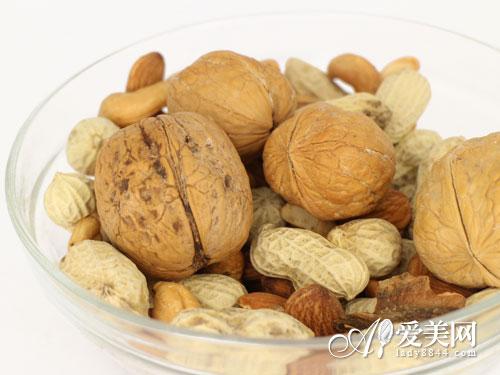 营养不足易掉发 早<em>脱</em>族 要多吃10种食物-营养,