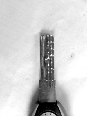 3小伙看视频自学开锁行窃 1套工具几乎秒杀