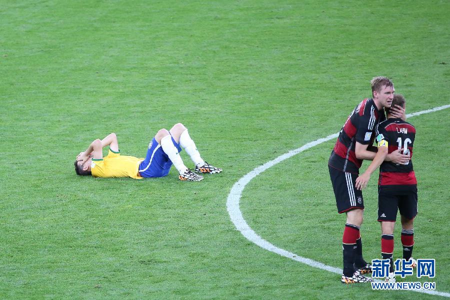 1-7惨败于德国 巴西众将泪洒绿茵场-巴西,泪洒