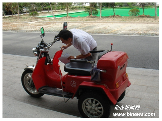 残的多为无证无牌摩托车 交警:危险,乘客慎坐